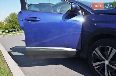 Внедорожник / Кроссовер Peugeot 3008 2018 в 