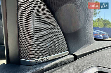 Позашляховик / Кросовер Peugeot 3008 2021 в 