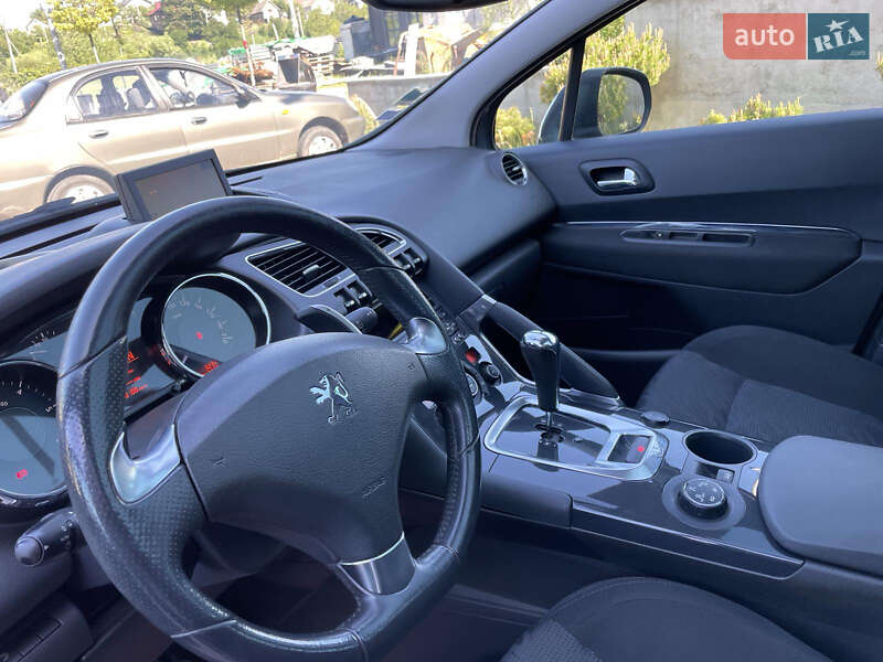 Позашляховик / Кросовер Peugeot 3008 2011 в Львові
