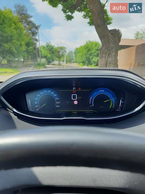 Позашляховик / Кросовер Peugeot 3008 2021 в Ужгороді