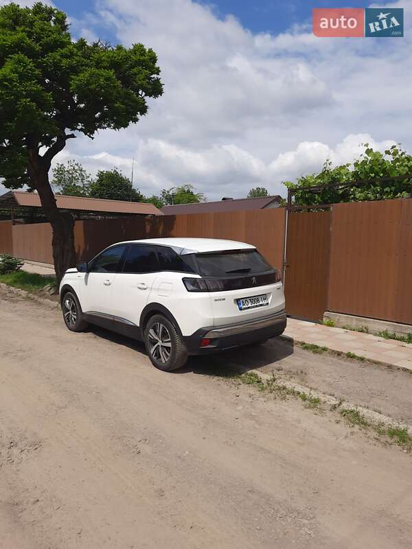 Позашляховик / Кросовер Peugeot 3008 2021 в Ужгороді