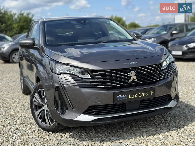 Позашляховик / Кросовер Peugeot 3008 2021 в 
