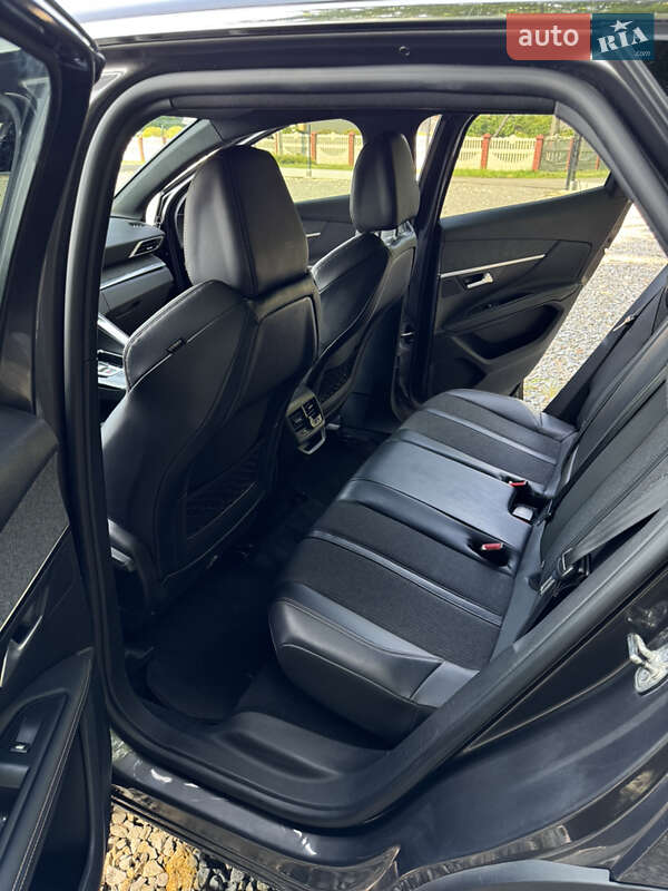 Позашляховик / Кросовер Peugeot 3008 2017 в Самборі