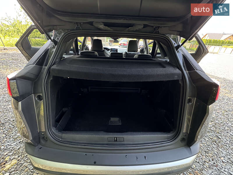 Позашляховик / Кросовер Peugeot 3008 2017 в Самборі