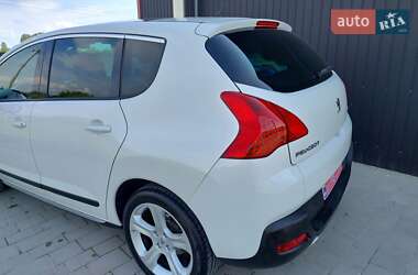Внедорожник / Кроссовер Peugeot 3008 2011 в 