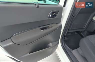 Внедорожник / Кроссовер Peugeot 3008 2011 в 