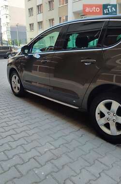 Внедорожник / Кроссовер Peugeot 3008 2010 в 