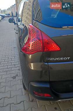 Внедорожник / Кроссовер Peugeot 3008 2010 в 