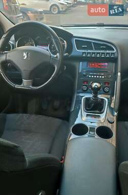 Внедорожник / Кроссовер Peugeot 3008 2010 в 