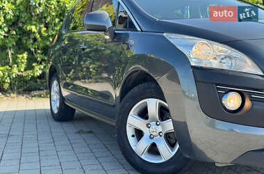 Внедорожник / Кроссовер Peugeot 3008 2012 в 