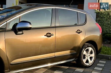Внедорожник / Кроссовер Peugeot 3008 2011 в 
