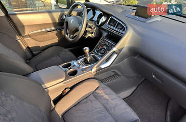 Внедорожник / Кроссовер Peugeot 3008 2011 в 