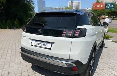 Внедорожник / Кроссовер Peugeot 3008 2021 в 