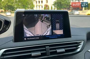 Внедорожник / Кроссовер Peugeot 3008 2021 в 