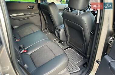 Позашляховик / Кросовер Peugeot 3008 2014 в 