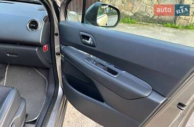 Позашляховик / Кросовер Peugeot 3008 2014 в 