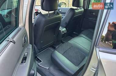 Позашляховик / Кросовер Peugeot 3008 2014 в 
