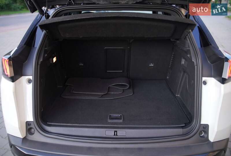 Внедорожник / Кроссовер Peugeot 3008 2021 в Дубно