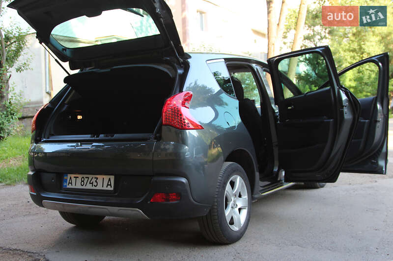 Позашляховик / Кросовер Peugeot 3008 2011 в Івано-Франківську