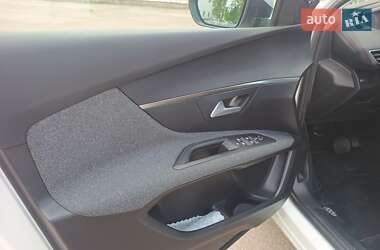 Внедорожник / Кроссовер Peugeot 3008 2020 в 