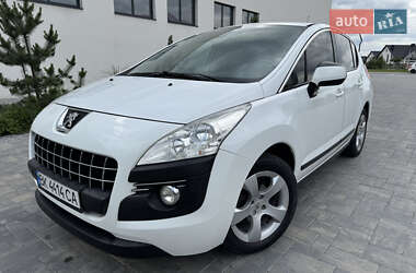 Позашляховик / Кросовер Peugeot 3008 2012 в Луцьку