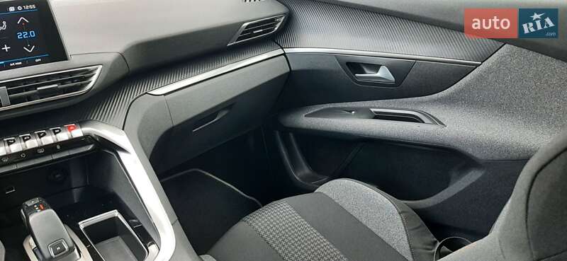 Внедорожник / Кроссовер Peugeot 3008 2018 в Хмельницком