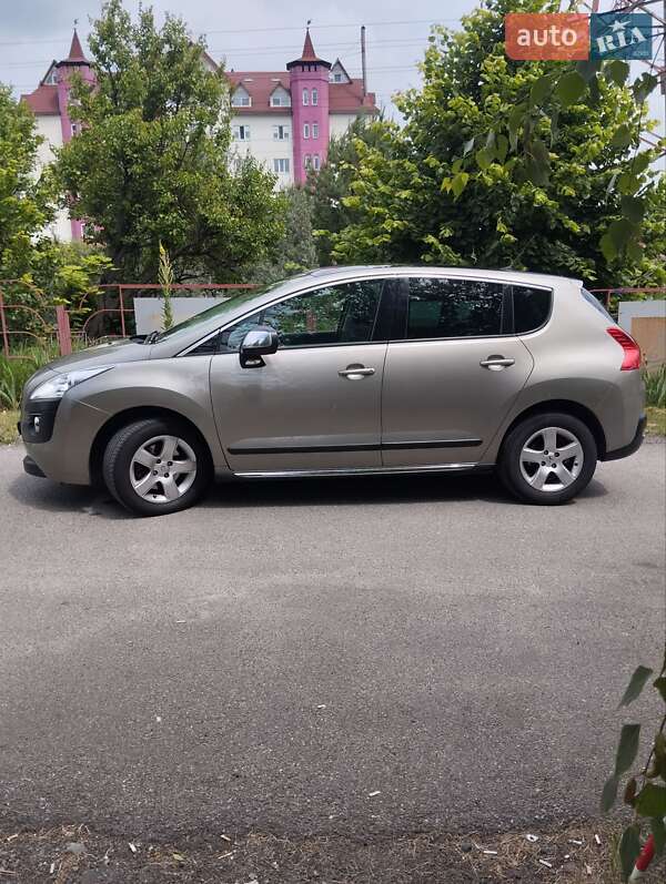 Позашляховик / Кросовер Peugeot 3008 2012 в Вишгороді