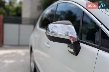 Внедорожник / Кроссовер Peugeot 3008 2011 в 