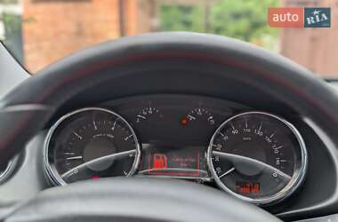 Внедорожник / Кроссовер Peugeot 3008 2011 в 