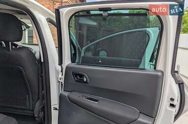 Внедорожник / Кроссовер Peugeot 3008 2011 в 