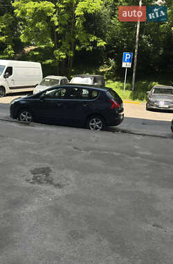 Позашляховик / Кросовер Peugeot 3008 2012 в Львові