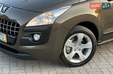 Внедорожник / Кроссовер Peugeot 3008 2011 в 