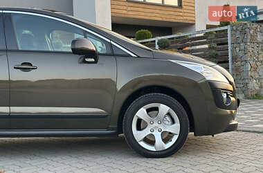 Внедорожник / Кроссовер Peugeot 3008 2011 в 