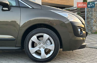 Внедорожник / Кроссовер Peugeot 3008 2011 в 
