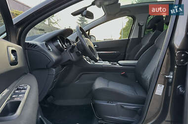Внедорожник / Кроссовер Peugeot 3008 2011 в 