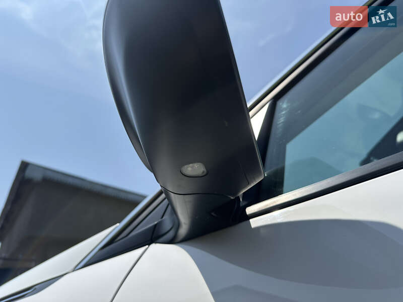 Позашляховик / Кросовер Peugeot 3008 2017 в Шепетівці