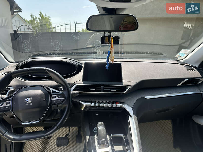 Позашляховик / Кросовер Peugeot 3008 2017 в Шепетівці