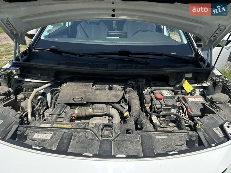 Позашляховик / Кросовер Peugeot 3008 2017 в Шепетівці