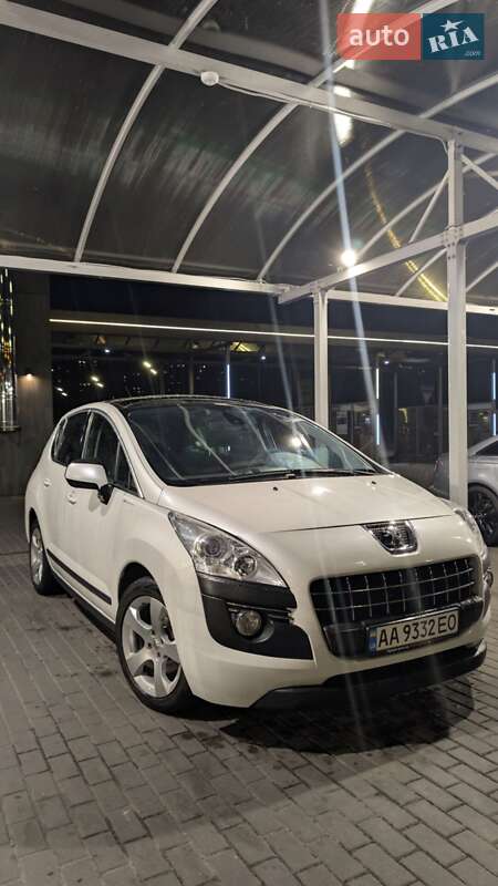 Позашляховик / Кросовер Peugeot 3008 2010 в Києві