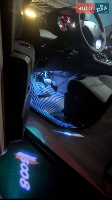 Позашляховик / Кросовер Peugeot 3008 2010 в Києві