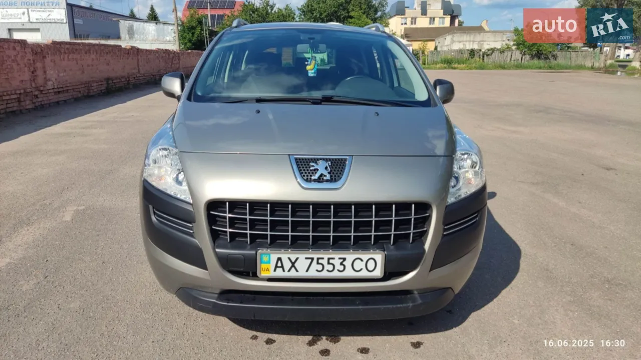 2011 Peugeot 3008 - мініатюра 10