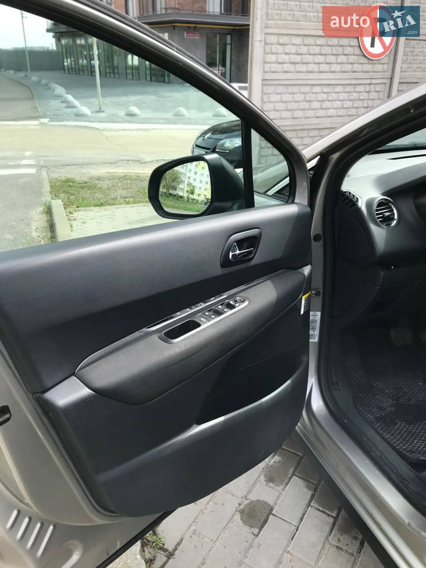 2011 Peugeot 3008 - мініатюра 18