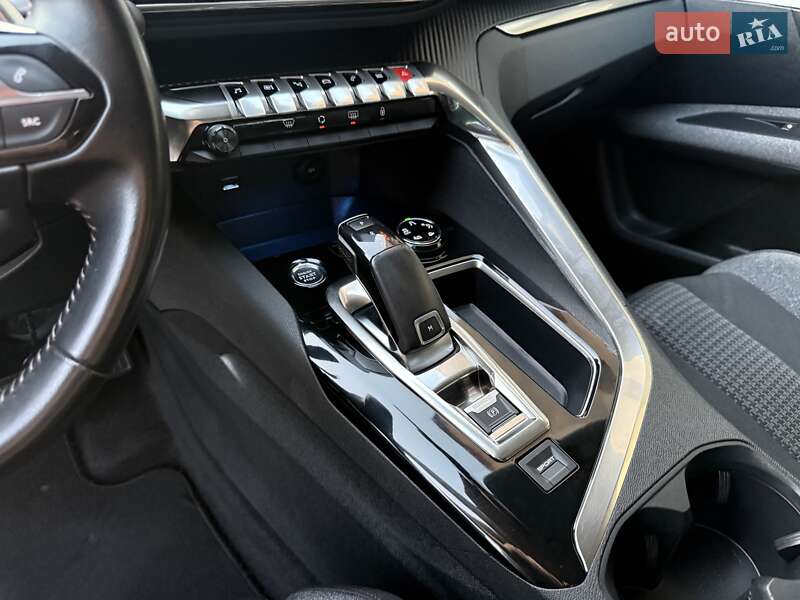 Позашляховик / Кросовер Peugeot 3008 2020 в Стрию