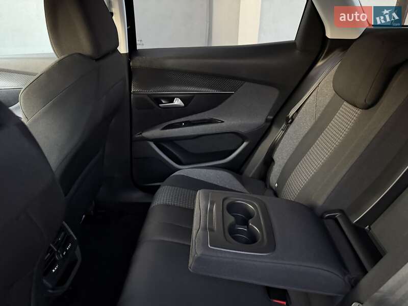 Позашляховик / Кросовер Peugeot 3008 2020 в Стрию