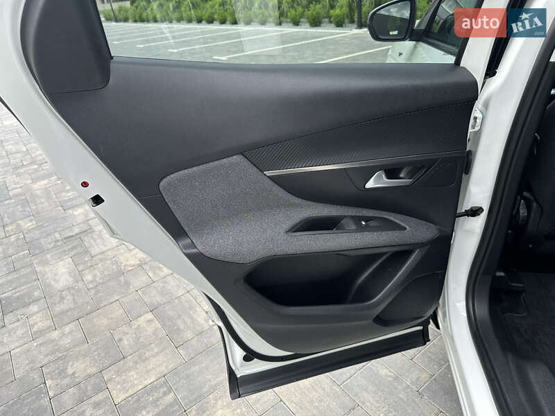 Позашляховик / Кросовер Peugeot 3008 2019 в Лопатині
