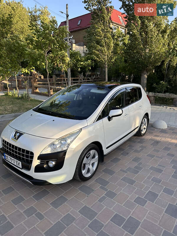 Позашляховик / Кросовер Peugeot 3008 2012 в Миколаєві