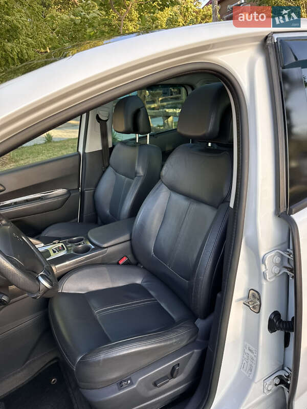 Позашляховик / Кросовер Peugeot 3008 2012 в Миколаєві