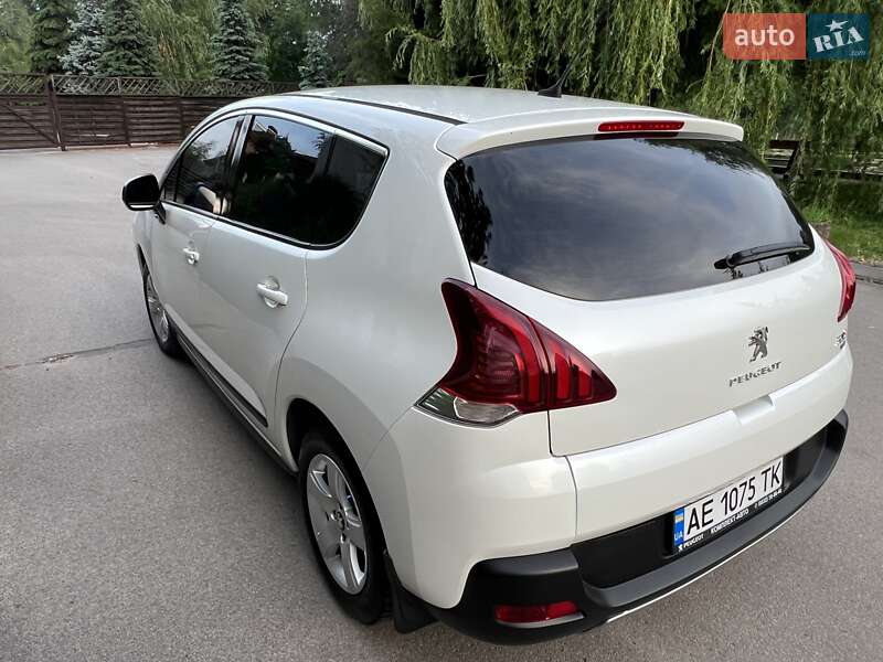 Позашляховик / Кросовер Peugeot 3008 2013 в Дніпрі