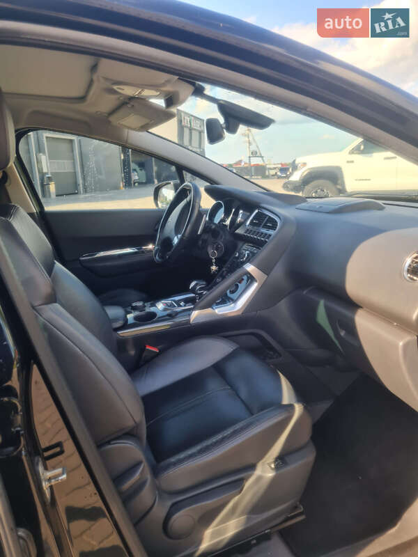 Позашляховик / Кросовер Peugeot 3008 2012 в Луцьку