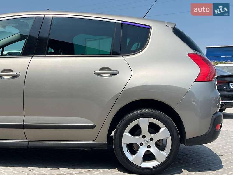 Позашляховик / Кросовер Peugeot 3008 2009 в Львові